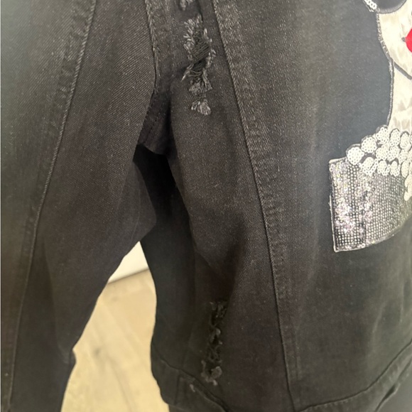 Black Jean Jacket Classic Style - Picture 5 of 5